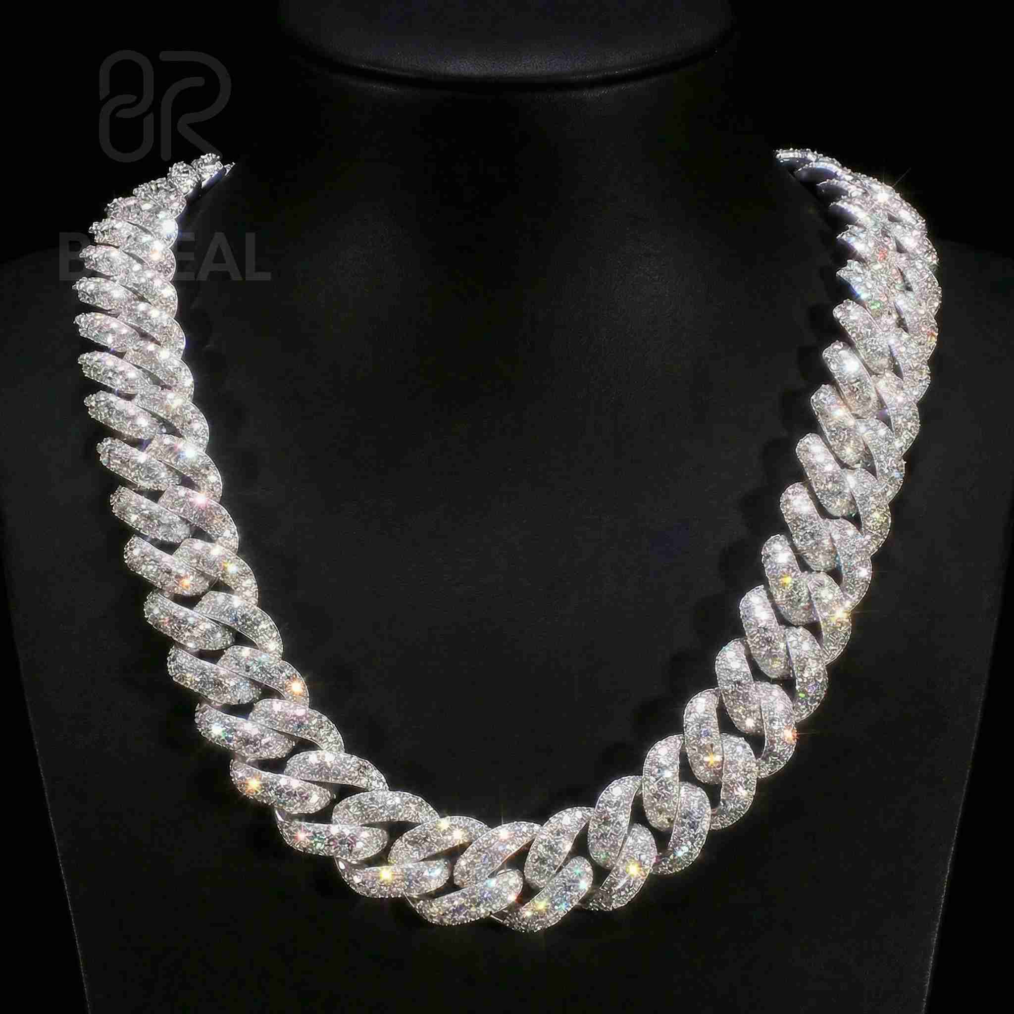 Iced Out Vvs Moissanite Cuban  - огляд і ціна Men'S Fashion Outlets